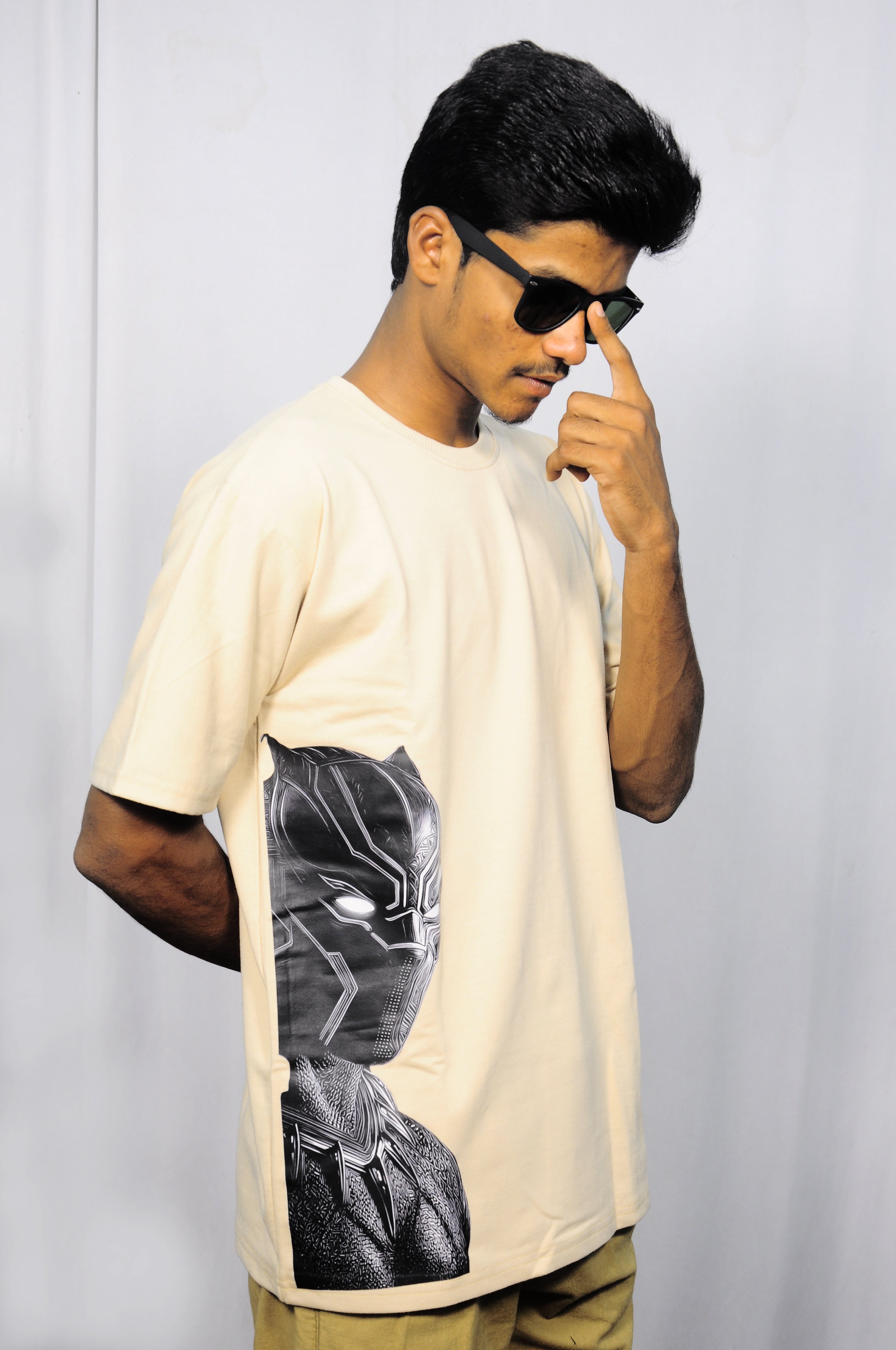 SVIRO Premium Oversized T-Shirt | Beige | 240 GSM Cotton